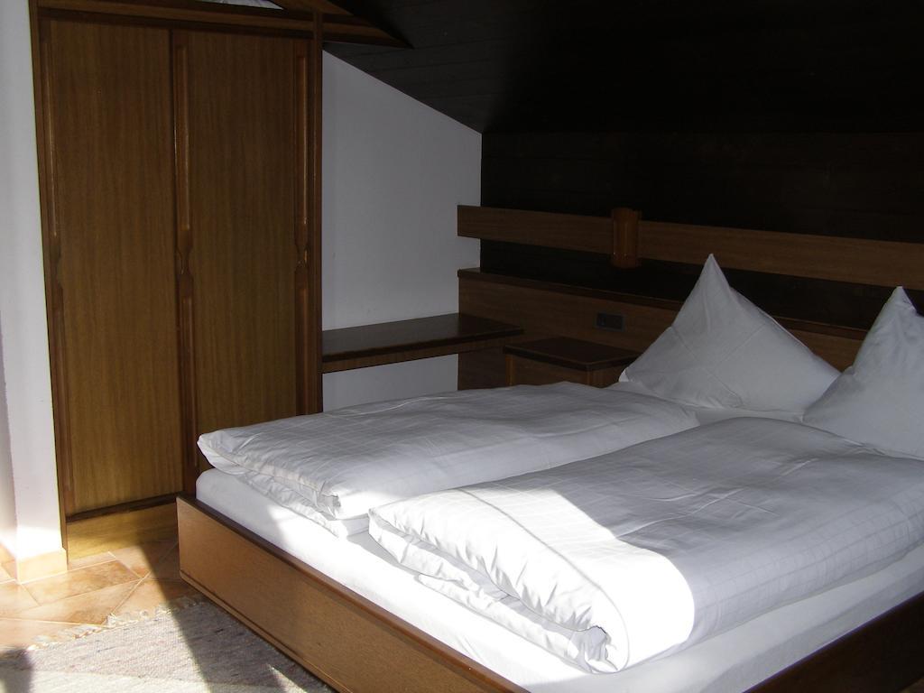 Haus Gschwendtner Hotel Pfarrwerfen Room photo